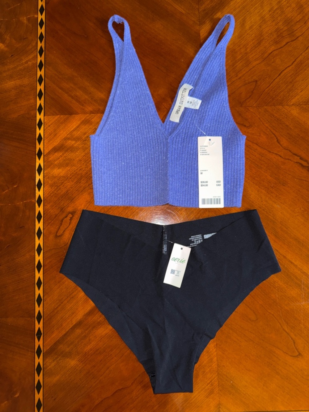 Ribbed Purple Crop Tank & Black Seamless Cheeky Underwear Set